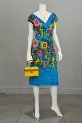 1970s Sunflowers in a Garden Dress Size M/L, Plunging neckline Bust 38", Waist 30"