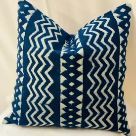 African Indigo pillow, Indigo Mud Cloth Pillow Case for Couch, Boho Throw Pillow in size 18 x 18, Indigo Blue, Boho Home Decor